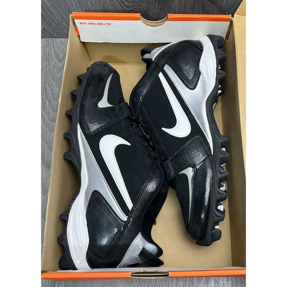 Nike Land Shark Legacy Mid,‎ Black/White Mens Size 12 Football Cleats
